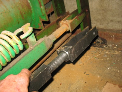 Kelley, worn push bar